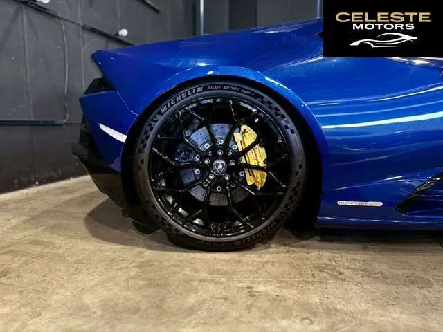 LAMBORGHINI Huracán 2020 — photo 6 sur 8