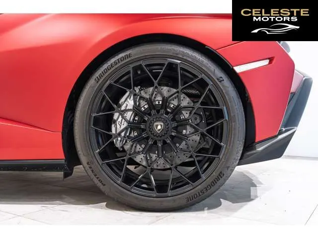 LAMBORGHINI Huracán 2022 — photo 7 sur 8