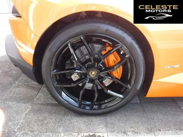 LAMBORGHINI Huracán 2017 — photo 3 sur 8
