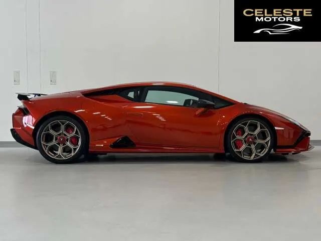 LAMBORGHINI Huracán 2024 — photo 4 sur 8