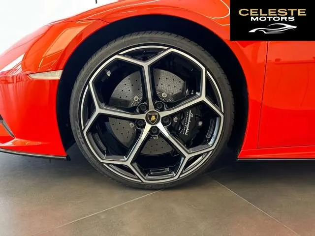 LAMBORGHINI Huracán 2019 — photo 8 sur 8