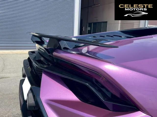 LAMBORGHINI Huracán 2024 — photo 6 sur 8