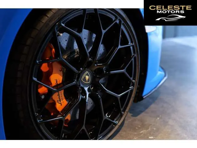 LAMBORGHINI Huracán 2020 — photo 4 sur 8