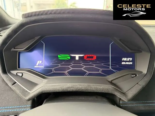 LAMBORGHINI Huracán 2024 — photo 8 sur 8