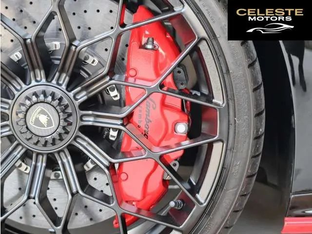 LAMBORGHINI Huracán 2023 — photo 4 sur 8