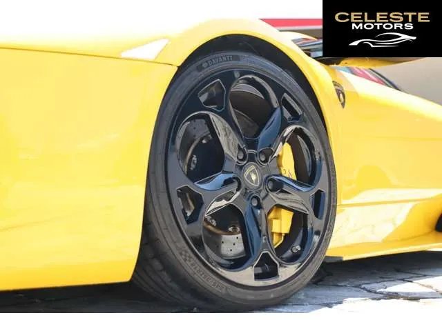 LAMBORGHINI Murciélago 2007 — photo 3 sur 8