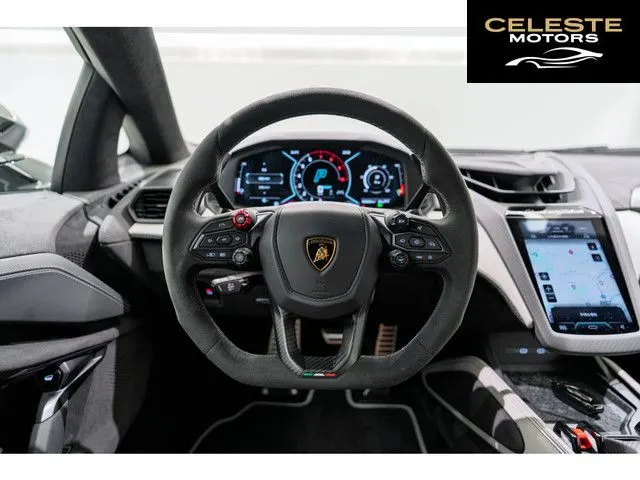 LAMBORGHINI Revuelto 2024 — photo 3 sur 8