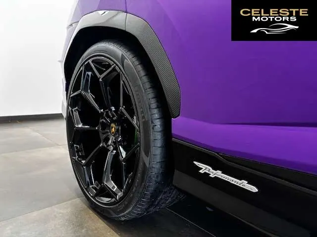 LAMBORGHINI Urus 2025 — photo 3 sur 8