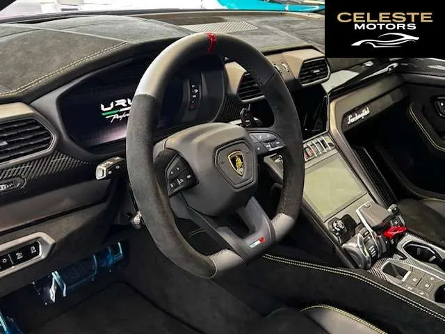 LAMBORGHINI Urus 2025 — photo 8 sur 8