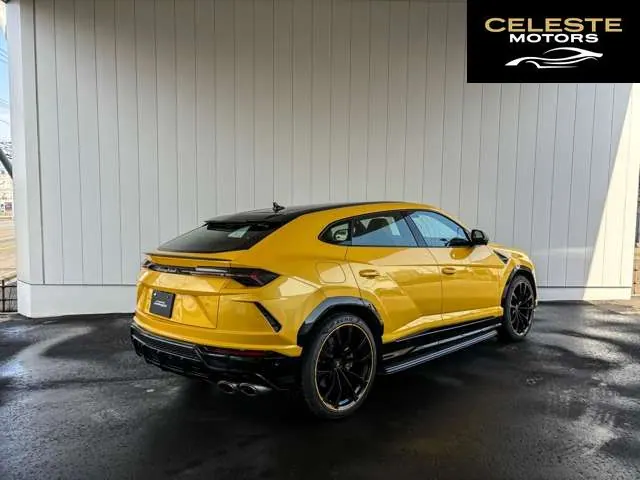 LAMBORGHINI Urus 2021 — photo 2 sur 8