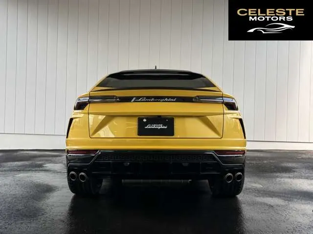 LAMBORGHINI Urus 2021 — photo 3 sur 8