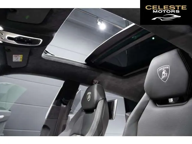 LAMBORGHINI Urus 2021 — photo 4 sur 8