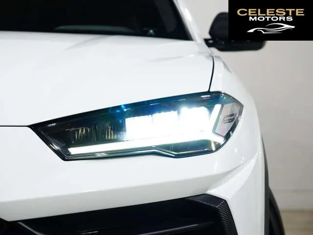 LAMBORGHINI Urus 2019 — photo 8 sur 8
