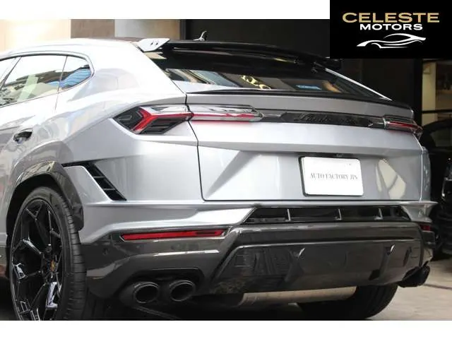 LAMBORGHINI Urus 2025 — photo 5 sur 8