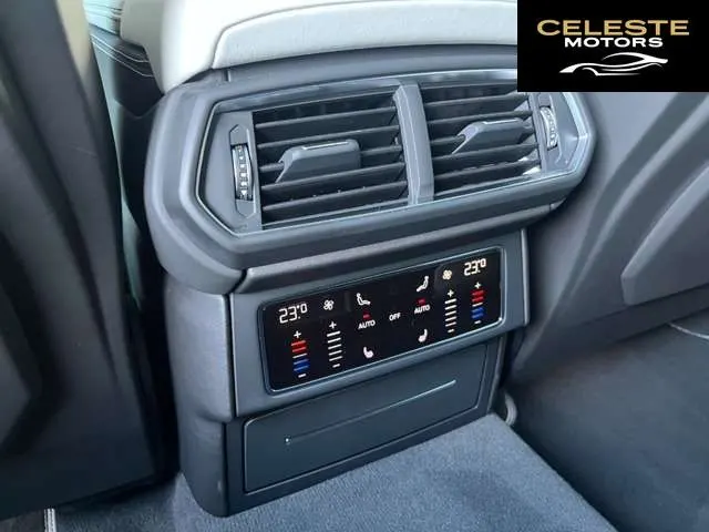 LAMBORGHINI Urus 2019 — photo 8 sur 8