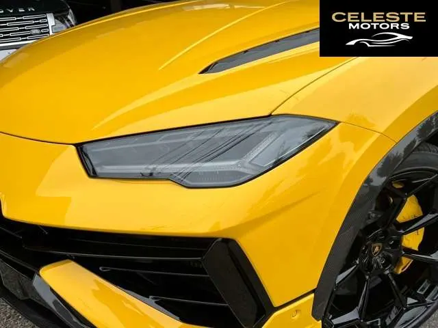 LAMBORGHINI Urus 2024 — photo 5 sur 8
