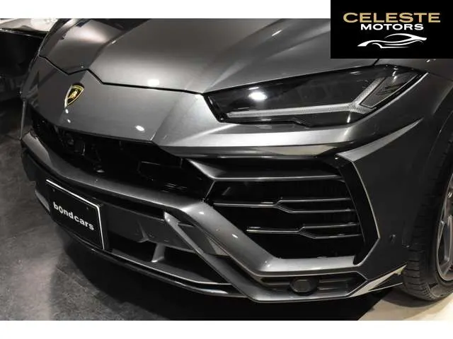 LAMBORGHINI Urus 2020 — photo 8 sur 8