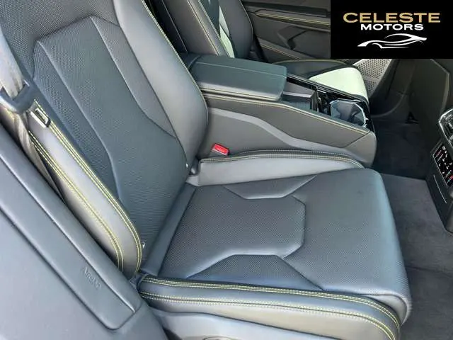 LAMBORGHINI Urus 2019 — photo 7 sur 8