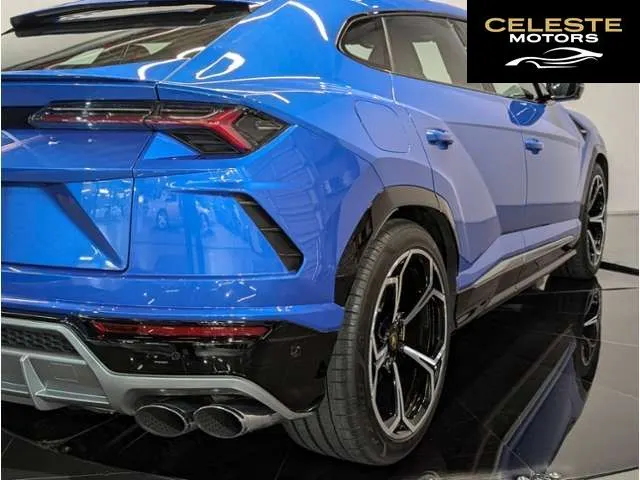 LAMBORGHINI Urus 2021 — photo 7 sur 8