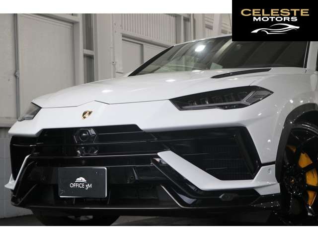 LAMBORGHINI Urus 2024 — photo 2 sur 8