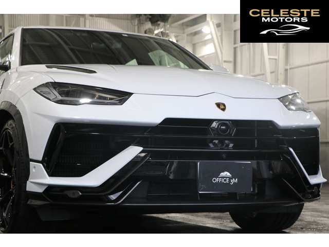 LAMBORGHINI Urus 2024 — photo 4 sur 8