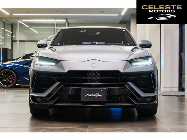 LAMBORGHINI Urus 2024 — photo 4 sur 8