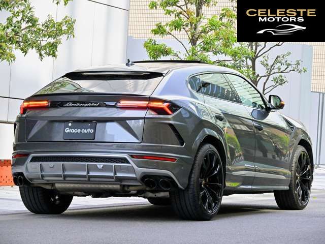 LAMBORGHINI Urus 2020 — photo 3 sur 8