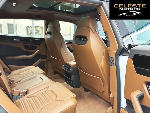 LAMBORGHINI Urus 2025 — photo 3 sur 8