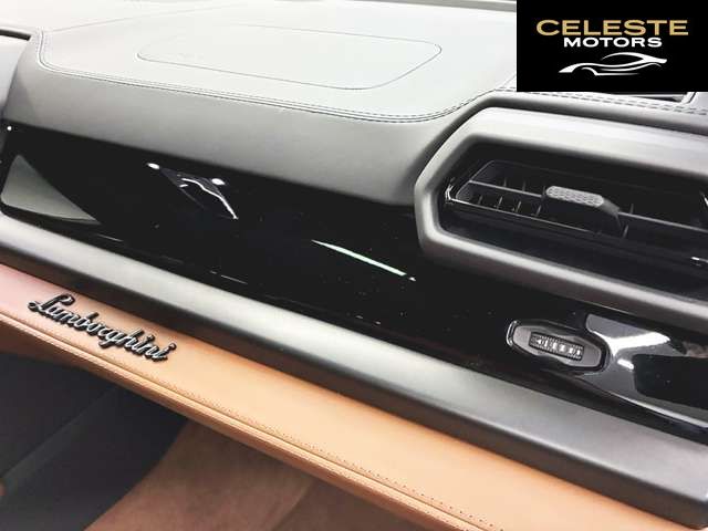LAMBORGHINI Urus 2025 — photo 5 sur 8