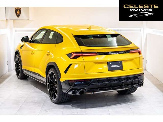 LAMBORGHINI Urus 2020 — photo 2 sur 8
