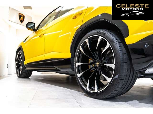 LAMBORGHINI Urus 2020 — photo 8 sur 8