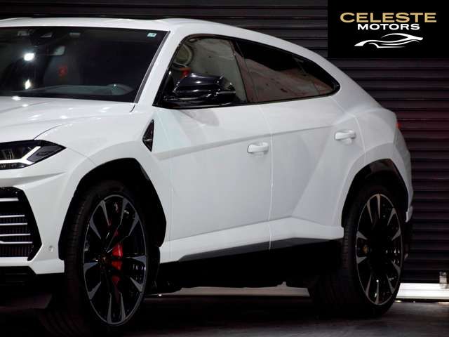 LAMBORGHINI Urus 2019 — photo 4 sur 8