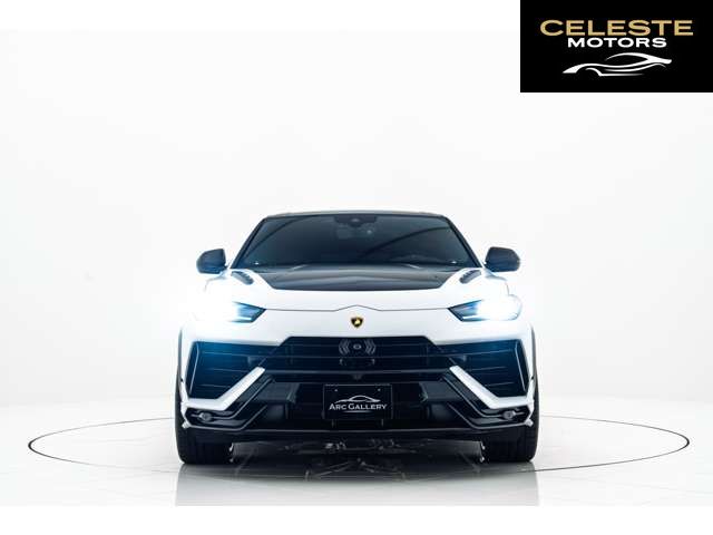 LAMBORGHINI Urus 2024 — photo 6 sur 8