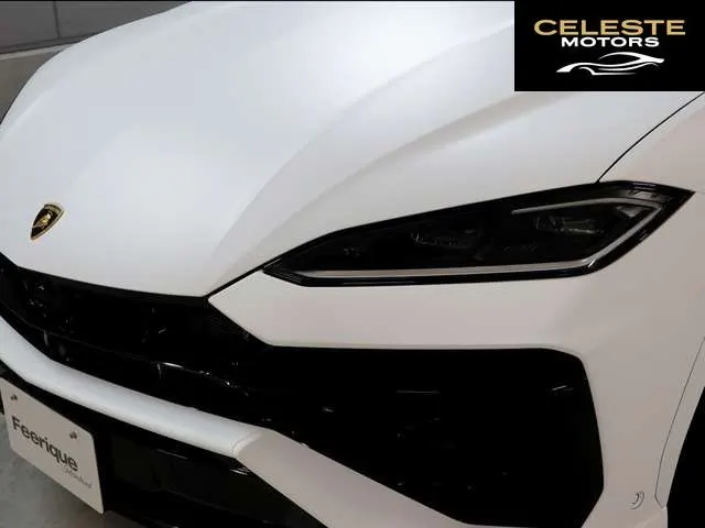LAMBORGHINI Urus 2026 — photo 2 sur 8