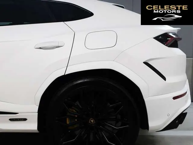 LAMBORGHINI Urus 2026 — photo 4 sur 8