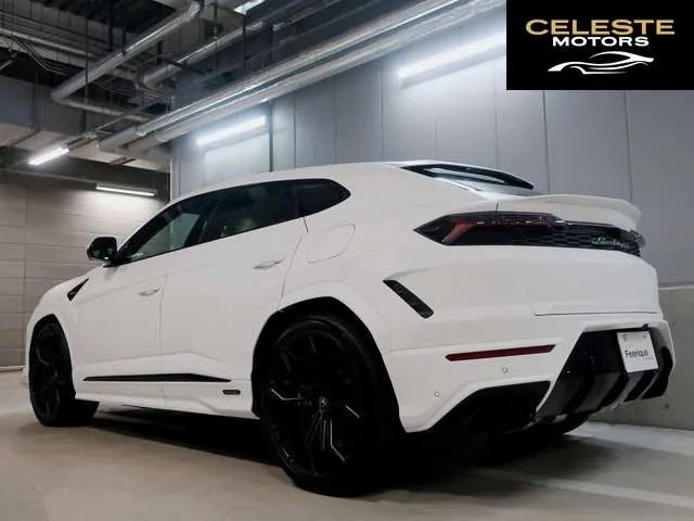 LAMBORGHINI Urus 2026 — photo 6 sur 8