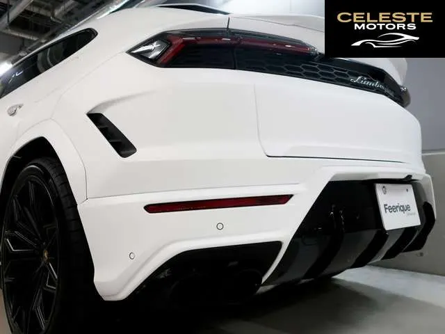 LAMBORGHINI Urus 2026 — photo 7 sur 8