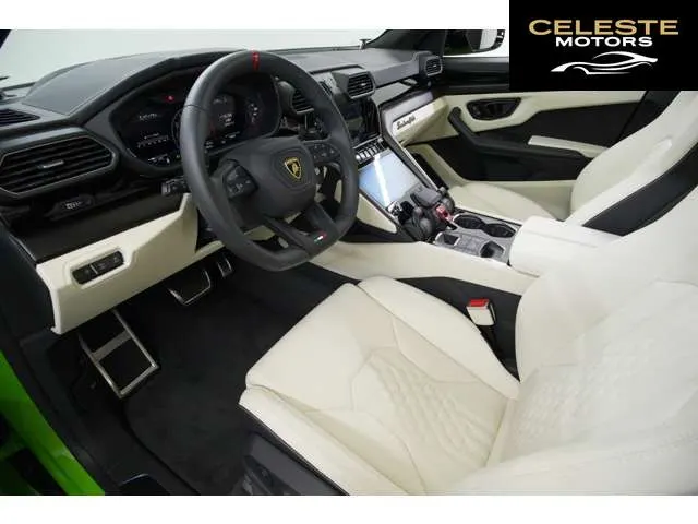 LAMBORGHINI Urus 2024 — photo 6 sur 8