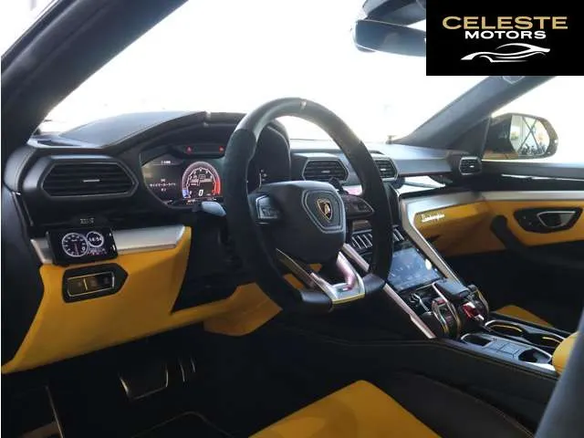 LAMBORGHINI Urus 2019 — photo 5 sur 8