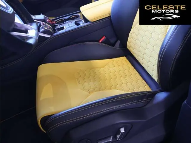 LAMBORGHINI Urus 2019 — photo 8 sur 8