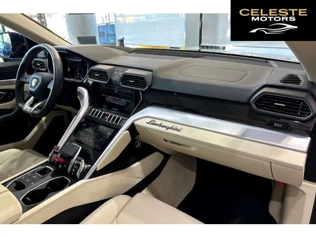 LAMBORGHINI Urus 2024 — photo 7 sur 8
