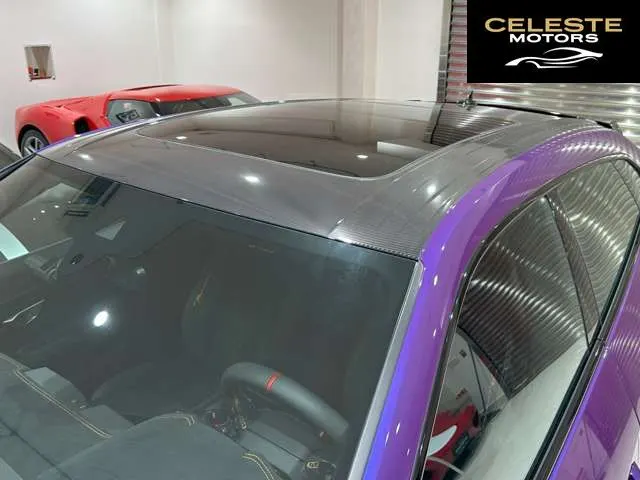 LAMBORGHINI Urus 2024 — photo 4 sur 8