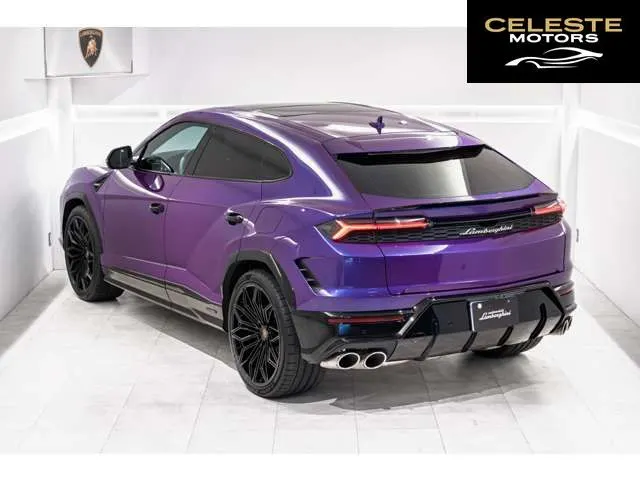 LAMBORGHINI Urus 2025 — photo 6 sur 8