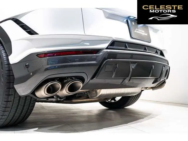 LAMBORGHINI Urus 2024 — photo 6 sur 8