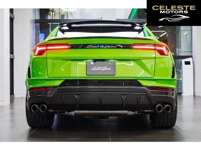LAMBORGHINI Urus 2024 — photo 7 sur 8