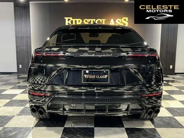 LAMBORGHINI Urus 2020 — photo 4 sur 8