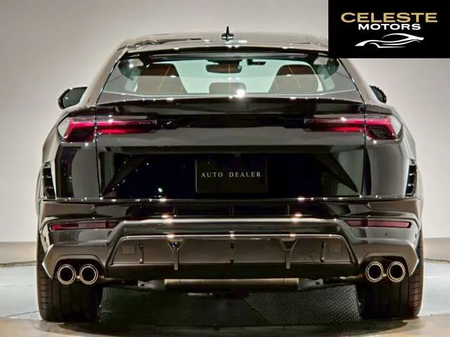 LAMBORGHINI Urus 2025 — photo 5 sur 8