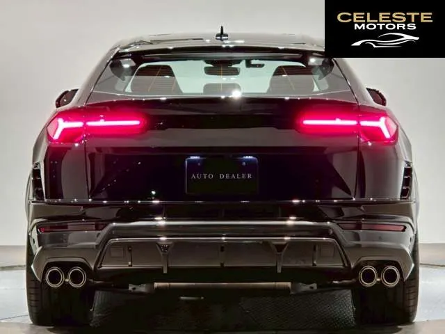 LAMBORGHINI Urus 2025 — photo 6 sur 8