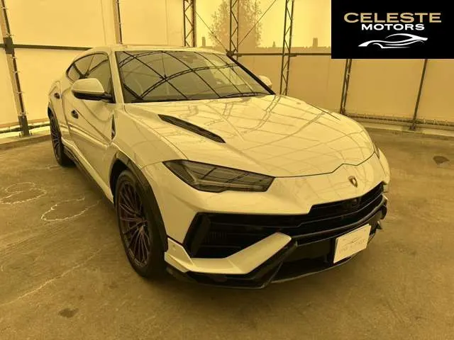 LAMBORGHINI Urus 2024 — photo 7 sur 8
