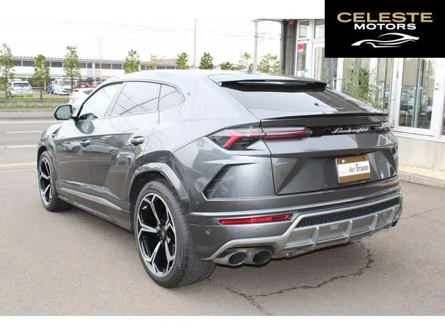 LAMBORGHINI Urus 2019 — photo 2 sur 8